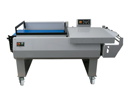L 800SA - The Audion L 800SA is known for its flexibility, top quality European built and richly equipped as a standard. Seal and wrap easily various sizes of products. The automatic seal cycle and discharge conveyor facilitate high productivity. Combining the L 800SA with a TE-Matic shrink tunnel creates a professional and fast seal & shrink wrap packaging line.