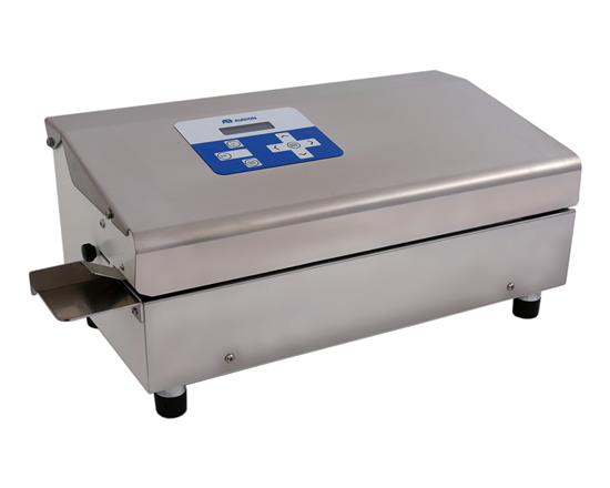 Contimed D 660 V - This validatable medical rotary sealer offers full control of all critical process parameters and conforms to validation requirements of ISO 11607-2 and its guidance ISO/TS 16775. Full traceability of all critical process parameters is ensured by integrated USB port. An RS-232 serial port makes it possible to connect a label printer.
The D 660 V produces a reliable 9mm high profile knurled seal, conform EN 868-5 and DIN 58953.