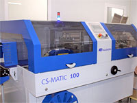 CS Matic automatischer Winkel&shy;schweißer mit Schrumpffolie