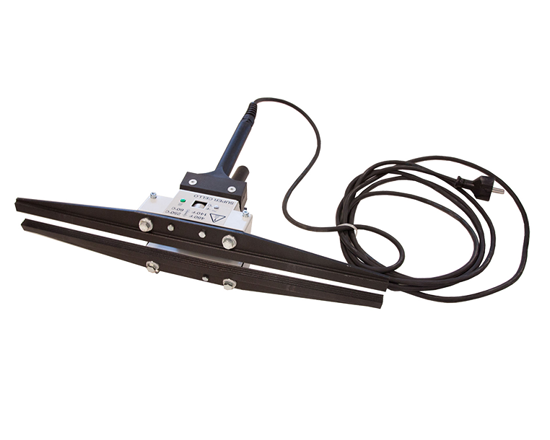 Super Cello - Portable heat sealing tong for sealing complex film materials on site. Very suitable for sealing paper and aluminium laminate bags (f.i. coffee packaging). 420 Mm sealing length, profiled PTFE coated 10 mm width heat seal.

Note: this heat sealer is not suitable for sealing Polyethylene!